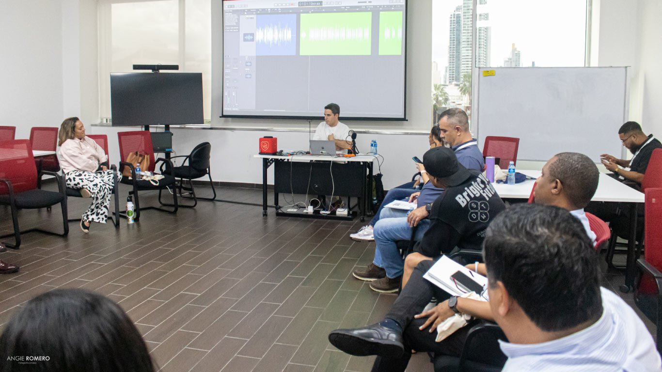 voz-y-presencia-escenica-panama